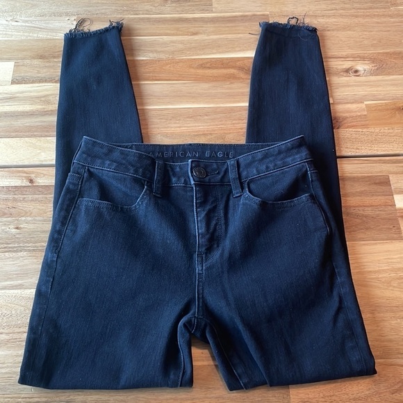 American Eagle High Rise Jegging Distressed Black size 2 - Picture 2 of 10